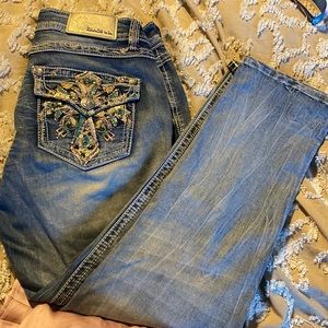 Grace in LA capris sz 29 great condition